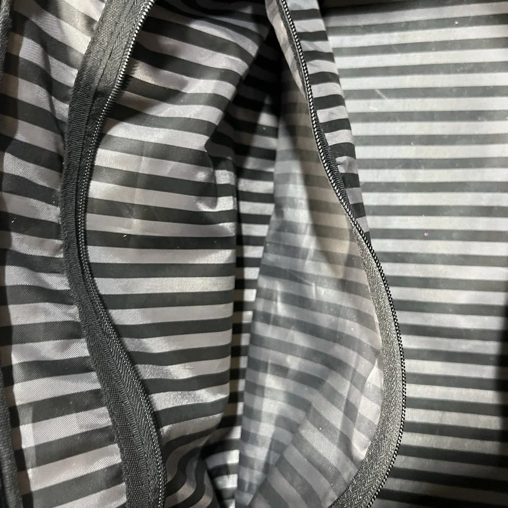 LONDON FOG Duffel Bag Canvas Travel Carry-On Gym Tote Luggage Pinstripe